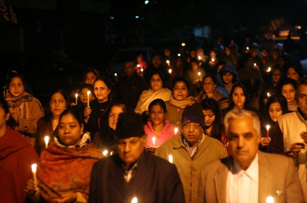 कैंडल लाइट मार्च में भारत के नागरिक_नागरिक भारत