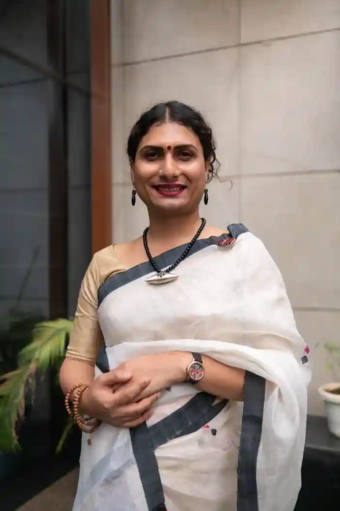 ऋतुपर्णा ​​नियोग​-Image