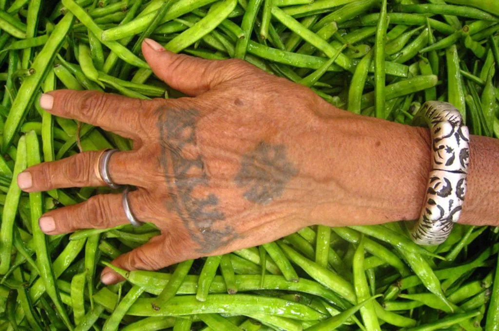 एक हाथ_स्वास्थ्य